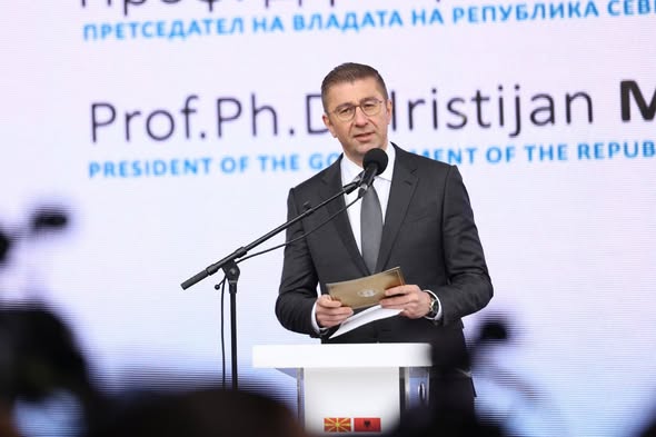 Мицкоски: Далеководот Битола–Елбасан ја затвора енергетската празнина на Коридор 8