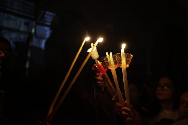 Македонците во Албанија според традициите го одбележаа Воскресението Христово – Велигден